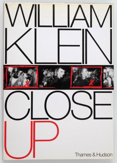 KLEIN (William) Close up. 1 vol. gd in-4 cartonnage à la bradel sous jaquette couleurs....
