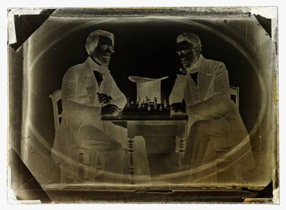 Alphonse DELAUNAY (Rouen 1827 - Paris 1906) Les joueurs d?échecs. Négatif verre au...