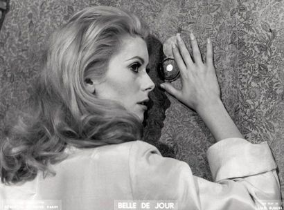 null BELLE DE JOUR Catherine Deneuve dans le film de Luis Buñuel (1967). Epreuve...