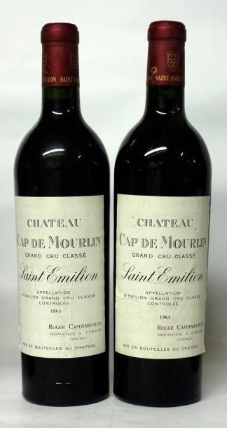 VINS ROUGES DE BORDEAUX 2 Bouteilles CHÂTEAU CAP DE MOURLIN St. ÉMILION 1945 Étiquettes...