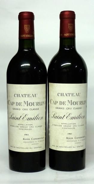 VINS ROUGES DE BORDEAUX 2 Bouteilles CHÂTEAU CAP DE MOURLIN St. ÉMILION 1945 Étiquettes...