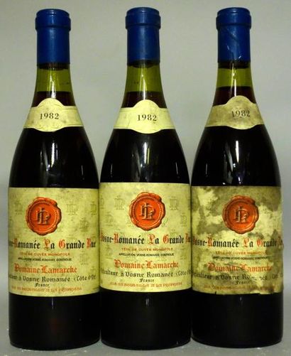 null 3 Bouteilles VOSNE ROMANÉE «LA GRAND RUE» 1982 Etiquettes légèrement tachées,...