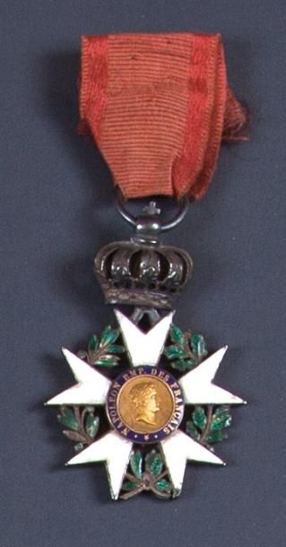null Ordre de la Légion d'Honneur. Croix de Chevalier Bon module du 3eme type. Epoque...
