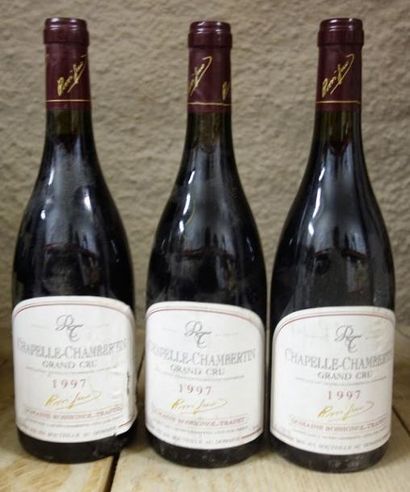 null 3 Bouteilles Chapelle Chambertin 1997 Rossignol Trapet Étiquettes tachées, 1...