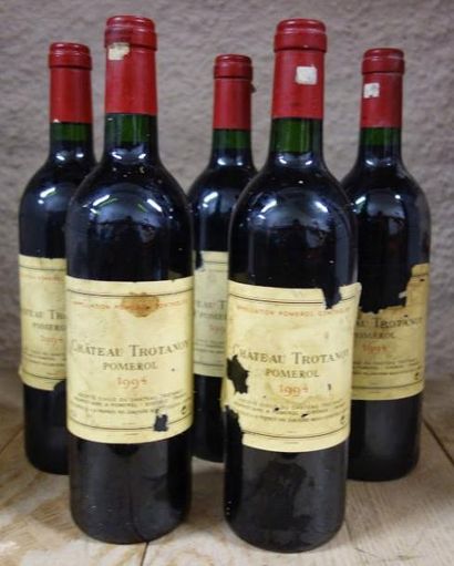 null 5 Bouteilles Château Trotanoy 1994 Pomerol Étiquettes très abimée. Labels very...