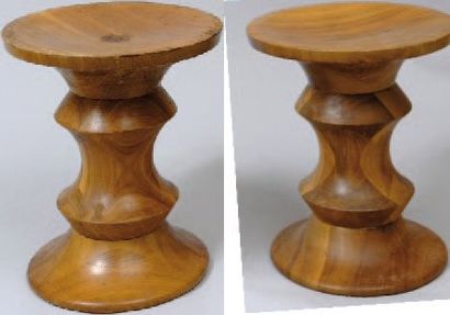 RAY EAMES (1912-1988). Paire de tabourets modèle « stools» pouvant aussi servir de...