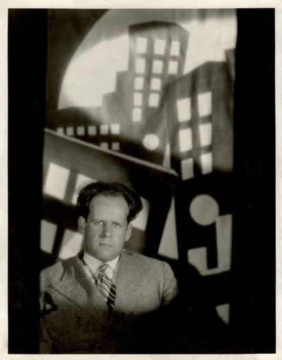 null SERGUEÏ EISENSTEIN, 1930 Épreuve argentique d'époque (25,5 × 20,5 cm, marges...