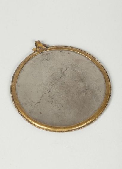 null Médaille circulaire en étain, cerclé de cuivre, représentant une ruine antique...