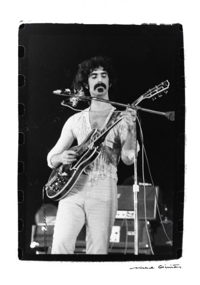 null FRANK ZAPPA Concert de Frank Zappa & The Mothers of Invention au Gaumont Palace,...