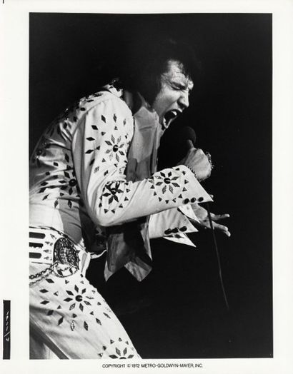 null ELVIS ON TOUR Elvis Presley dans le film de Robert Abel et Pierre Adidge (1972)....