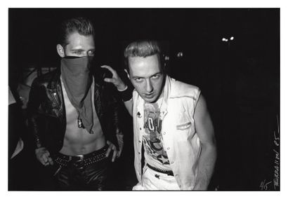 null PAUL SIMONON ET JOE STRUMMER The Clash au festival Rock in Athens (juillet 1985)....