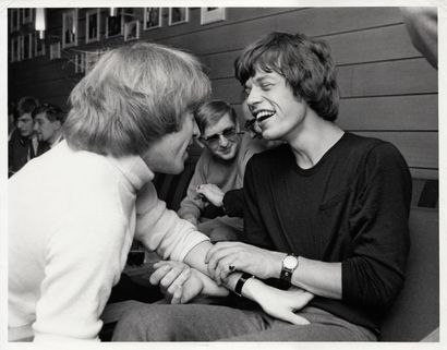 null BRIAN JONES ET MICK JAGGER Tournée des Rolling Stones en Scandinavie (mars-avril...