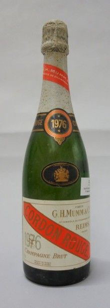 null 1 Bouteille CHAMPAGNE MUM Cordon Rouge 1976