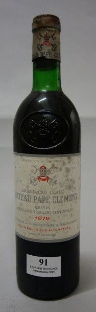 null 1 Bouteille CHÂTEAU PAPE CLEMENT - Graves 1979 Etiquette légèrement tachée,...