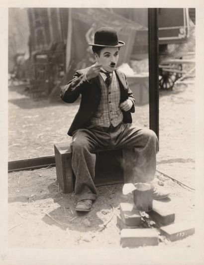 null LE CIRQUE/ THE CIRCUS Charles Chaplin dans son film (1928). Épreuve argentique...