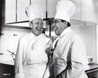 null LA CUISINE AU BEURRE Bourvil et Fernandel dans le film de Gilles Grangier (1963)....