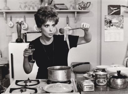 null LES SULTANS Gina Lollobrigida dans le film de Jean Delannoy (1966). Épreuve...