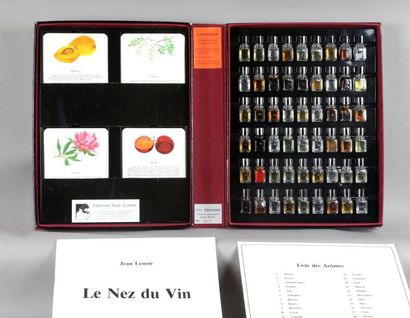 null [VIN] Jean LENOIR, Le Nez du vin, emboitage de toile bordeaux, 2ème édition,...