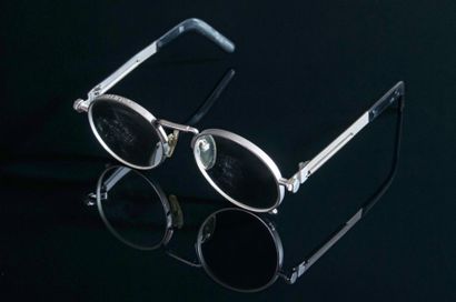 null NON VENU - *CESAR BALDACCINI dit CESAR (1921-1998) 

Paire de lunettes de vue...