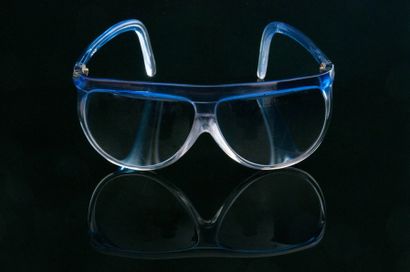 *MICHOU (né en 1931), 

Paire de lunettes...