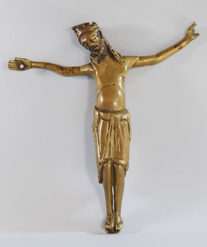 null Christ en bronze ciselé 

La tête du christ est couronnée et inclinée à droite,...