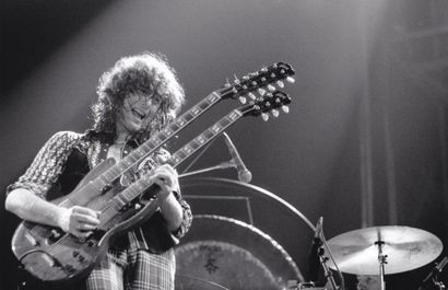 null JIMMY PAGE

Concert de Led Zeppelin au Forest National, à Bruxelles, le 12 janvier...