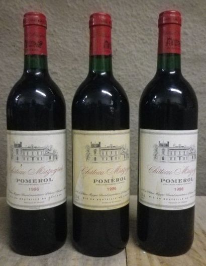 null 3 Bouteilles Château Mazeyres - Pomerol, 1996

Etiquettes tachées.