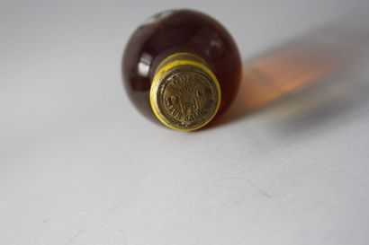 null 1 Bouteille CHÂTEAU YQUEM - Sauternes 1969

Sans étiquette, niveau bas goul...