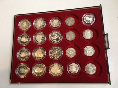 null Ensemble de pièces commémorative en argent de 1990, 1991 et 1992 : 

-5 x 100...