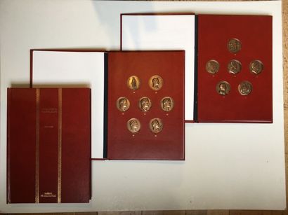 null NAPOLEON - Médailles

Coffret regroupant quatre livres médaillers par thèmes:...