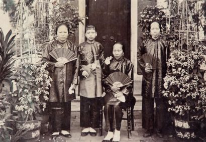 CHINE, C. 1900. Groupes, paysans, vie locale,...