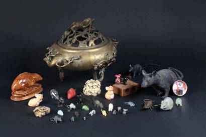null COLLECTION AUTOUR DE LA FIGURE DU RAT.

- ensemble de figurines, sculptures,...
