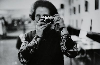 Yvette Troispoux (1914-2007) Autoportrait. Jacques-Henri Lartigue. Portraits de photographes....