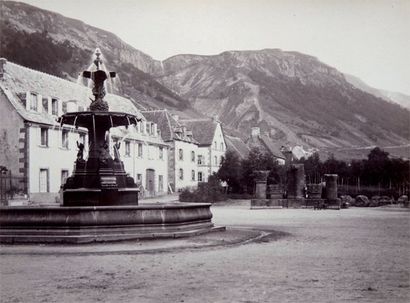 Louis-Alphonse Davanne (1824-1912) Mont Dore. La Promenade, c. 1865. Tirage albuminé,...