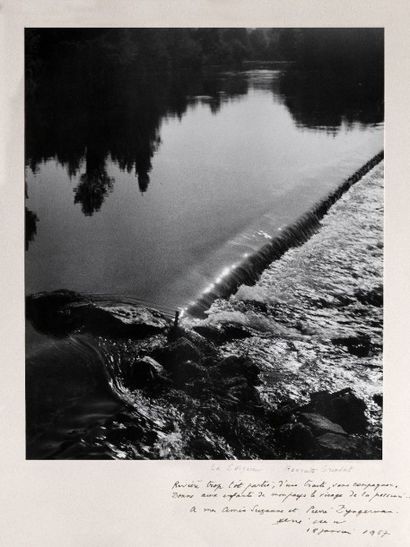 null [René Char] [Photographie]. GRINDAT (Henriette) (1923-1986). La sorgue. Tirage...