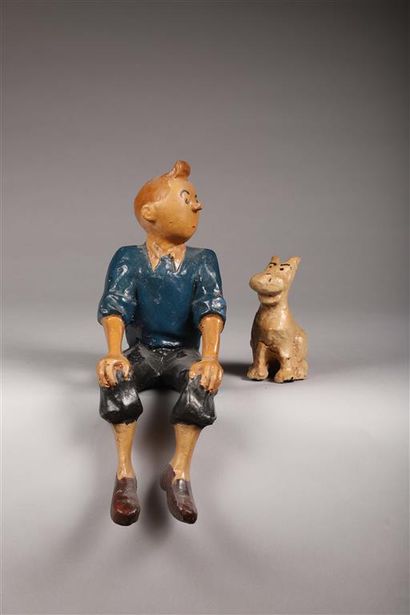 null [Hergé] [Tintin]. TINTIN ET MILOU ASSIS.
2 sujets en terre cuite polychrome.
H....