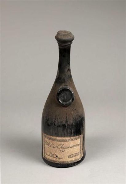 null 1 Flacon / de 0,75 cl Cognac grande champagne "Domaine Clos de l'Aumonnerie"....