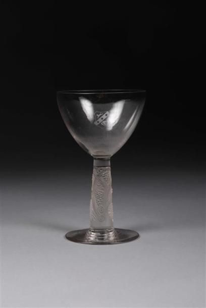 null PARTIE DE SERVICE DE VERRES, MODÈLE SCHLUMBERGER. LALIQUE René (1860-1945)....