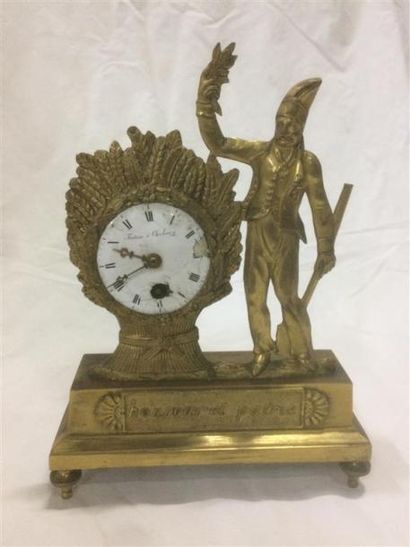 null Petite horloge en bronze doré : « Honneur et patrie »
Cadre émaillé, signé FONTAINE...