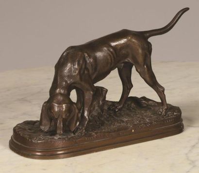 null Alfred DUBUCAND (1828-1894). 
Chien de chasse Bloodhout ou Saint Hubert. 
Bronze...