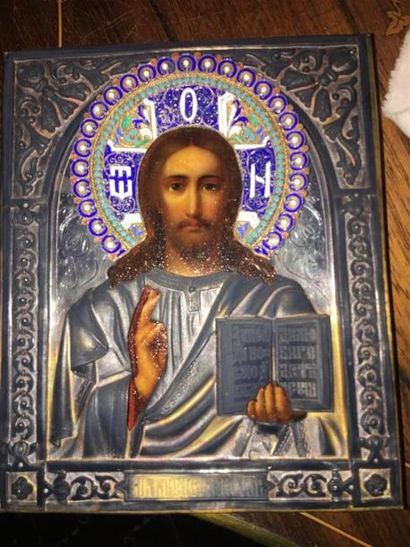 null Ecole de MOSCOU de la fin du XIXe siècle.
Christ sauveur.
Icone peinte recouverte...