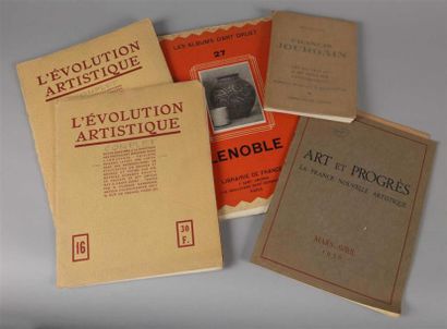 null [Art déco]. Ensemble de 4 plaquettes et 2 volumes.
- Art et progrès, la France...