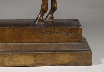 null François COGNE (1876-1952).
Le Maréchal Lyautey à cheval, 1935.
Bronze patiné...