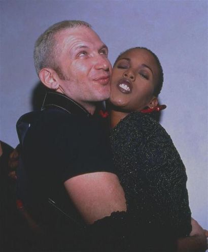 null JEAN-PAUL GAULTIER & TOUKIE SMITH.
By Rose Hartman.
Smith at Soho Gallery opening.
Late...