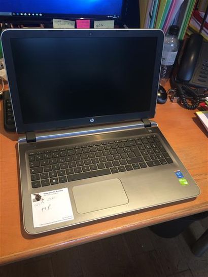 null 1 ordinateur portable HP Pavillon Notebook 15-ab27,2016, 15 pouces.