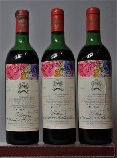 null 3 bouteilles CHÂTEAU MOUTON ROTHSCHILD - 1er GCC Pauillac, 1970.
Un niveau haute...