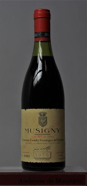 null 1 bouteille MUSIGNY Grand cru - Comte G. de VOGUË, 1976.	
Étiquette légèrement...