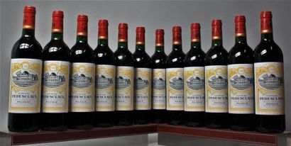 null 12 bouteilles CHÂTEAU PEDESCLAUX - 5é GCC Pauillac, 1998.	
Caisse bois d'origine....
