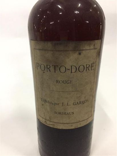  1 bouteille Porto doré expédié J.L. GARROS. Niveaux légèrement bas.