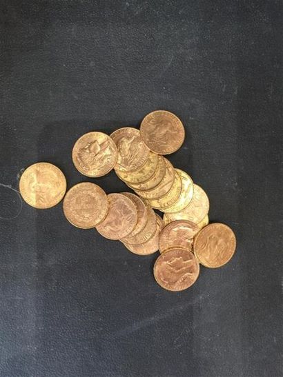 null Lot de pièces en or FRANCAISE et ETRANGERE comprenant : 
1 x 50 Pesos
1 x 20...